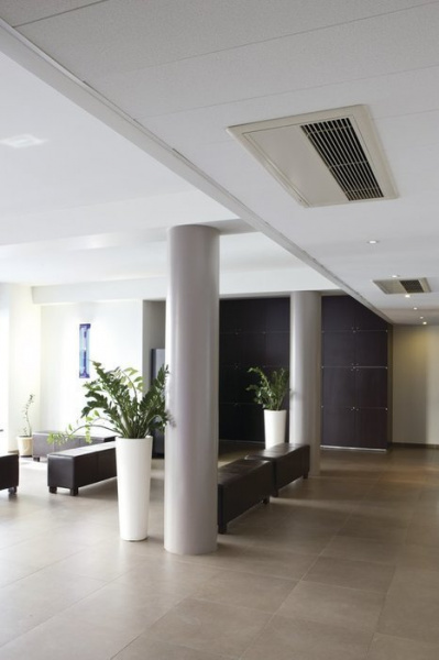 Кассетная VRF система 3-3,9 кВт Daikin FXKQ32M